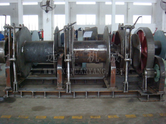 單鏈輪雙卷筒錨機(jī)010